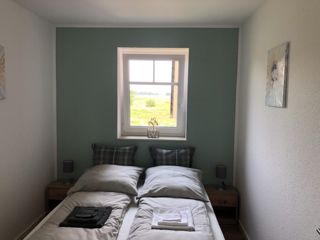 Schlafzimmer mit Doppelbett Ferienwohnung Zum Aatal in Hopsten-Schale